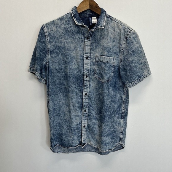 H&M Other - H&M Mens Short Sleeve Blue Denim Shirt Size Small Washed Out Blue